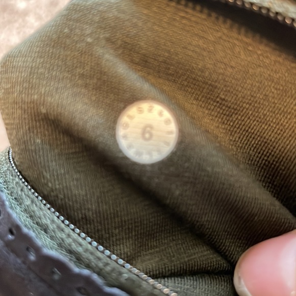 Lululemon wunderunder leggings size 6 - Picture 6 of 6